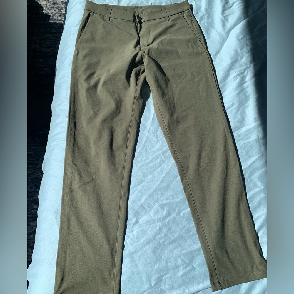 Lululemon Commission pant